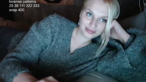 Ana online show from July 28, 8:52 pm