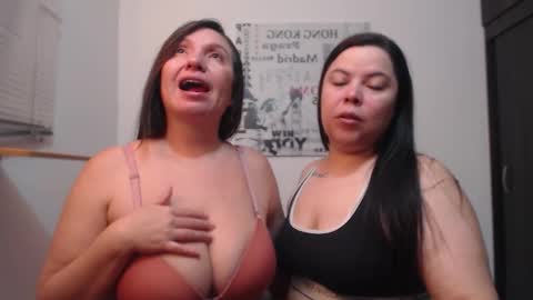 Tinna online show from February 19, 10:58 am