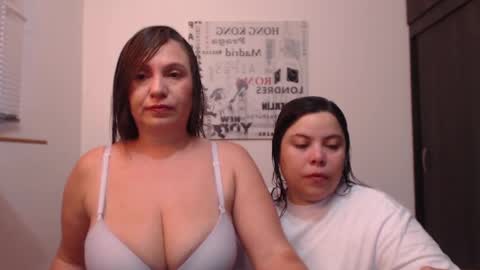 Tinna online show from September 12, 10:45 pm