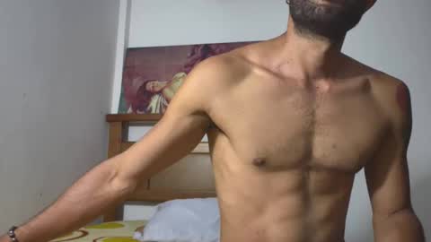 hideonbush online show from April 1, 10:27 am