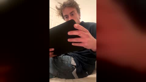 Drake online show from February 25, 11:36 am