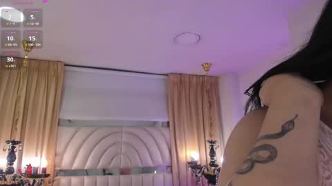 HIILARY online show from January 20, 11:54 pm