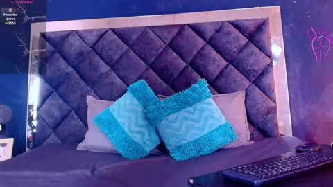 hilary banks online show from April 12, 7:45 am