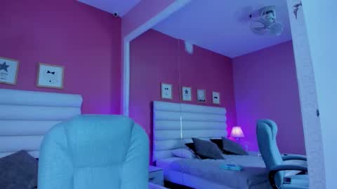 hilary_tailor online show from November 1, 11:42 am