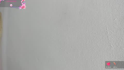 Hilary Thomsom online show from February 5, 12:31 pm