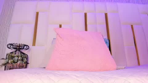 Hillary online show from February 28, 11:58 am