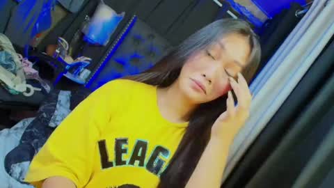 yuricah online show from January 27, 1:05 am