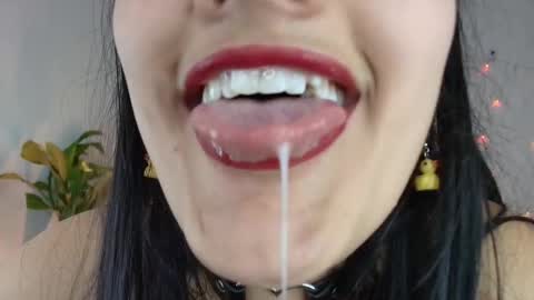 hinata online show from September 11, 9:05 pm