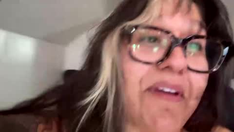 hindsaw92 online show from April 20, 8:01 pm