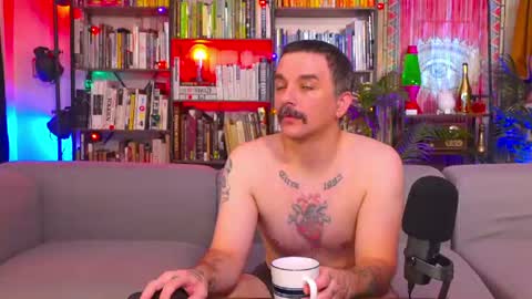 HipsterTrash Clark one half of Task Manager online show from July 21, 7:10 am