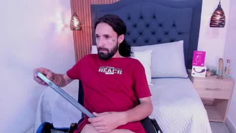 Hisoka online show from April 21, 1:42 am