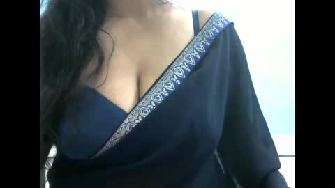 hisslust online show from November 18, 6:00 pm