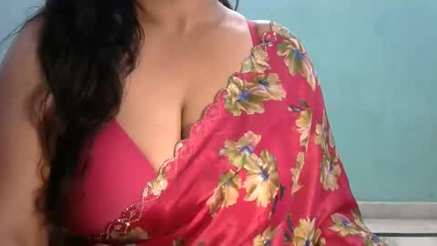 hisslust online show from April 3, 8:05 pm