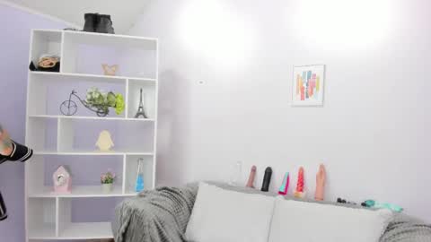 hiyakasudere_ online show from September 24, 6:47 pm