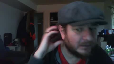 hobbes80 online show from December 12, 8:10 pm