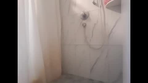 hockeyjock17 online show from April 3, 1:07 pm