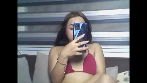IM NEW HERE ITS ME GIA online show from April 20, 1:58 pm
