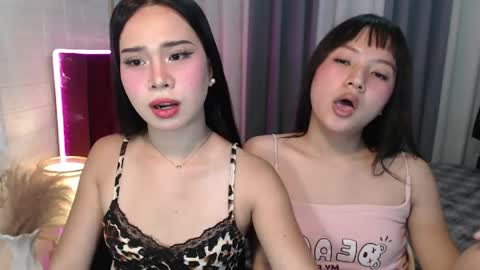 hoelymolly online show from April 18, 7:58 pm