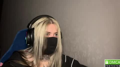 hoffmanite online show from April 21, 5:09 pm