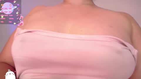 holly_16 online show from September 16, 11:41 pm