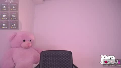 holly_16 online show from February 6, 10:32 pm