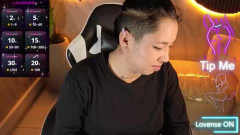 Holly  online show from November 20, 12:59 pm