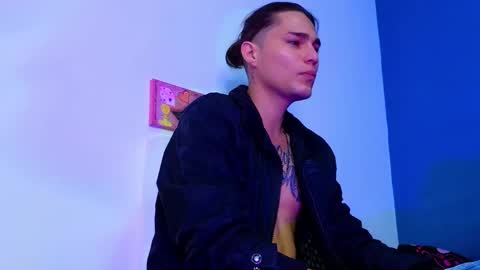      online show from February 27, 11:17 am