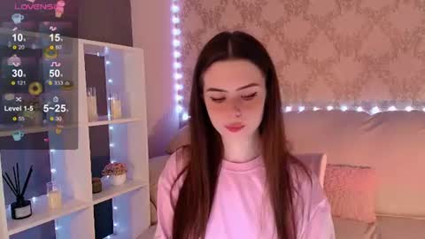 Mia online show from June 14, 3:41 am