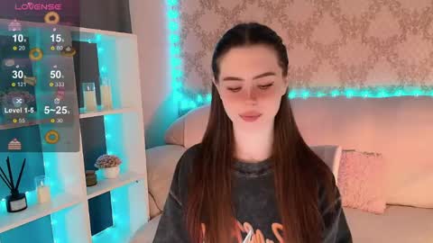 Mia online show from May 26, 4:40 am
