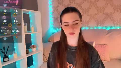 Mia online show from June 13, 4:34 am