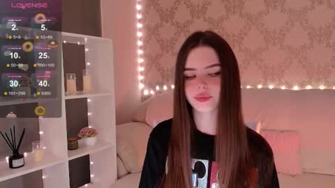 Mia online show from July 17, 3:41 am