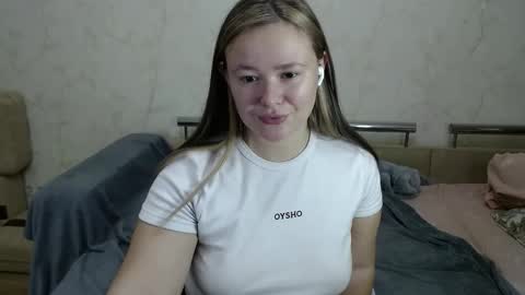 honey_caramelle online show from December 19, 12:34 am
