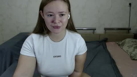 honey_caramelle online show from December 15, 4:59 pm