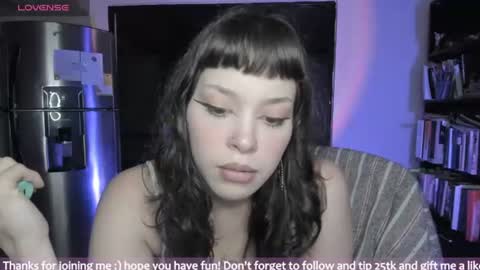 Lau online show from June 26, 2:17 am