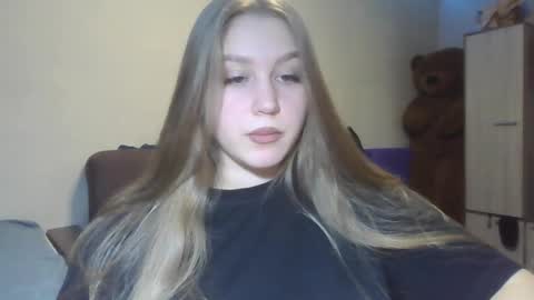 honey_lolaaa online show from October 23, 2:51 pm