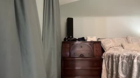 honey_man14 online show from June 1, 7:04 pm