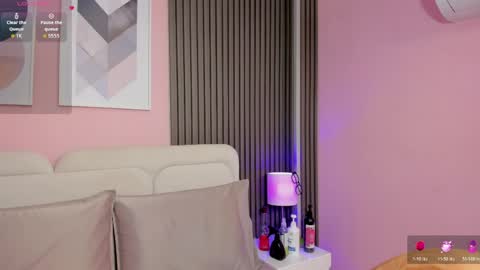 honey_sofii_ online show from April 9, 11:38 am