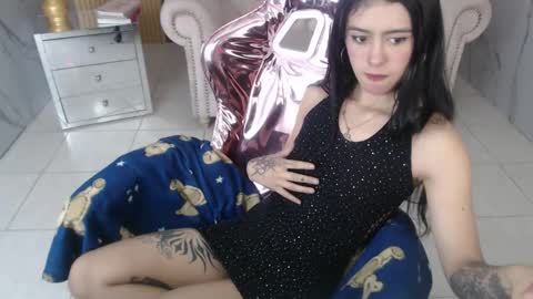 HONEY  online show from March 15, 1:25 pm