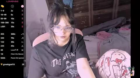 Honey Apple Alaska online show from October 13, 9:28 pm