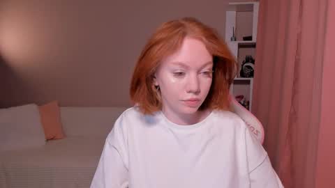 honeyautumn online show from February 17, 11:43 pm