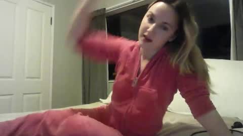 honeyblakex online show from May 2, 9:04 am