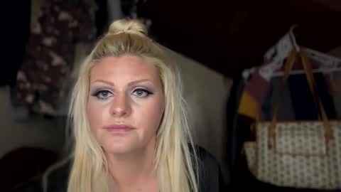 honeybuhnny online show from February 17, 2:54 am