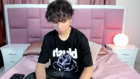 honeymoon_sariel online show from May 16, 1:54 pm