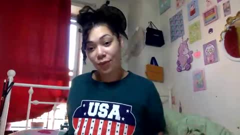 Snapshot of honeyruby chatting on October 1, 12:48 pm Ruby Sparks online show from October 1, 12:48 pm