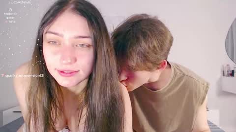 Noah and Sophie online show from April 8, 7:39 pm