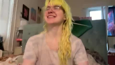 Emi Rose online show from March 6, 10:31 pm