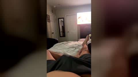 hoozurdaddy1981 online show from June 9, 5:34 pm
