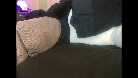 hopps28 online show from December 3, 11:51 pm