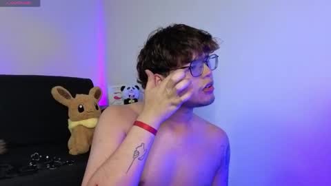 Eduardo online show from April 12, 7:40 pm