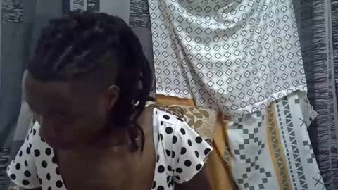 Leila online show from February 21, 9:12 am